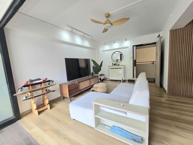 262B Compassvale Street, 262B Compassvale Street, 4 Bedrooms, 1,399 sqft, HDB Flat For Sale, by Affa Jaffar, 500182941 - Living Room - PropertyGuru.com.sg
