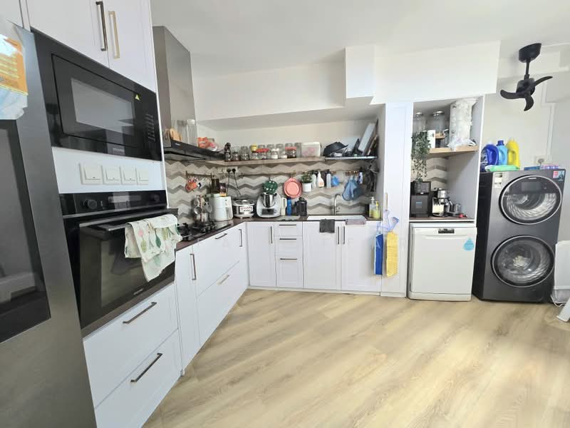 262B Compassvale Street, 262B Compassvale Street, 4 Bedrooms, 1,399 sqft, HDB Flat For Sale, by Affa Jaffar, 500182941 - Kitchen - PropertyGuru.com.sg