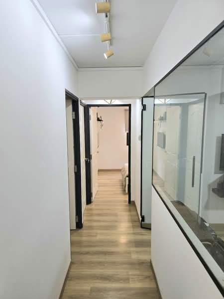 262B Compassvale Street, 262B Compassvale Street, 4 Bedrooms, 1,399 sqft, HDB Flat For Sale, by Affa Jaffar, 500182941 - Corridor - PropertyGuru.com.sg