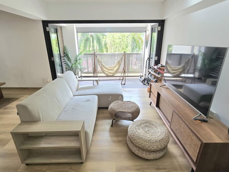 262B Compassvale Street, 262B Compassvale Street, 4 Bedrooms, 1,399 sqft, HDB Flat For Sale, by Affa Jaffar, 500182941 - Living Room - PropertyGuru.com.sg