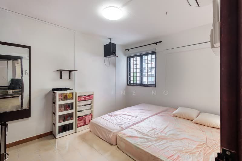 135 Bukit Batok West Avenue 6, 135 Bukit Batok West Avenue 6, 3 Bedrooms, 1,001 sqft, HDB Flat For Sale, by Jemaine Ng, 500182945 - Bedroom - PropertyGuru.com.sg