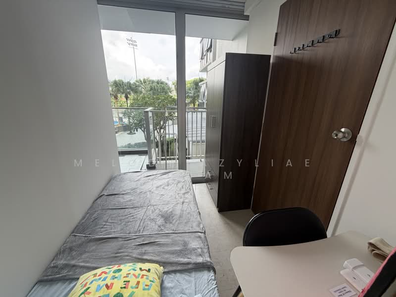 The Parc Condominium, 11 West Coast Walk, Room Rental, 100 sqft, Condominium For Rent, by Melody Azyliae Chiam, 500182948 - Bedroom - PropertyGuru.com.sg