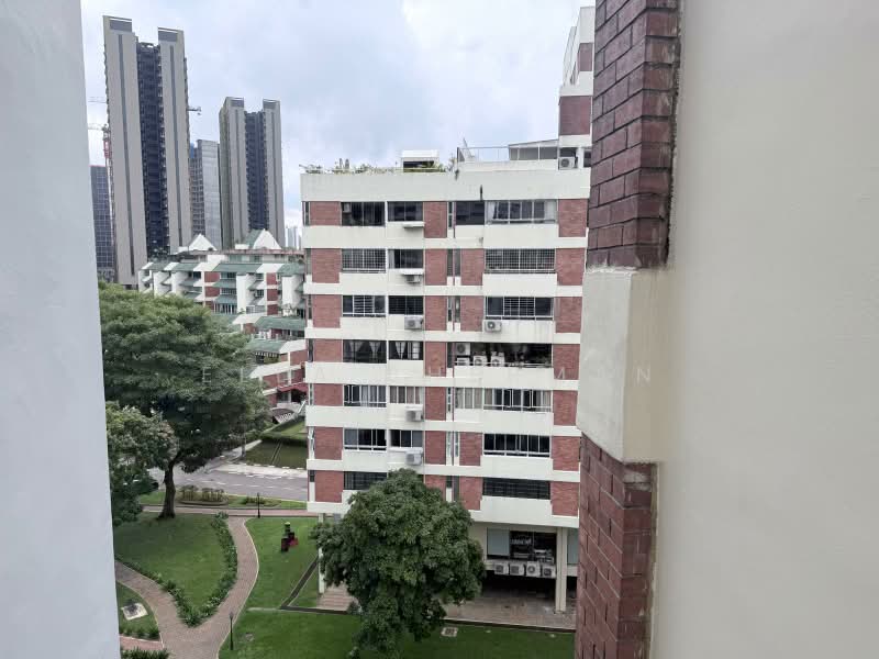 Pandan Valley, 3 Pandan Valley, Room Rental, 150 sqft, Condominium For Rent, by Ella Sherman, 500182975 - Exterior - PropertyGuru.com.sg