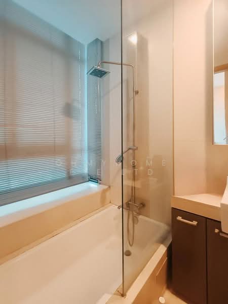 The Citrine, 18 Jalan Datoh, 2 Bedrooms, 958 sqft, Apartment For Sale, by EVON NG, 500182992 - Bathroom - PropertyGuru.com.sg