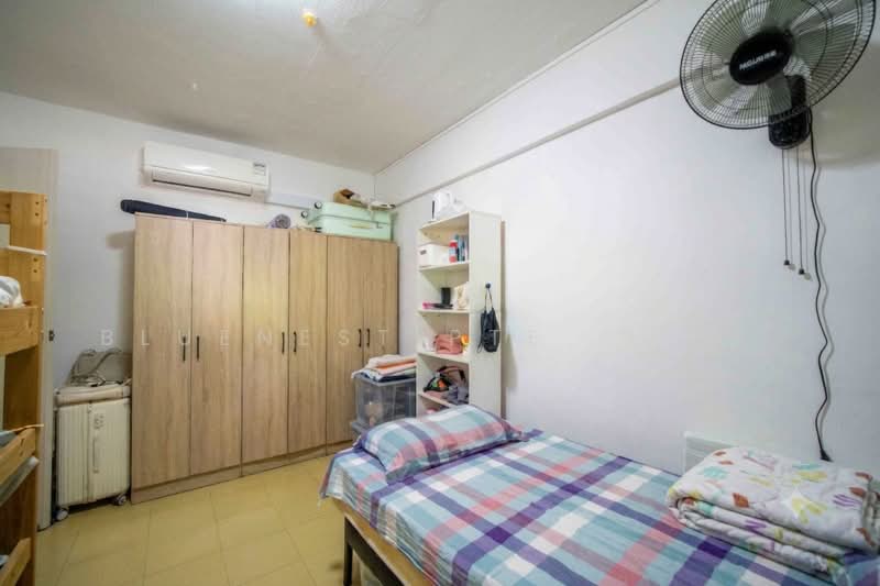 135 Yishun Street 11, 135 Yishun Street 11, 2 Bedrooms, 721 sqft, HDB Flat For Sale, by KENNETH CHUA, 500182997 - Bedroom - PropertyGuru.com.sg