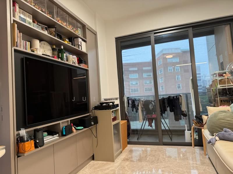 Haus On Handy, 28 Handy Road, 1 Bedroom, 463 sqft, Condominium For Sale, by Julian Li, 500183003 - Living Room - PropertyGuru.com.sg