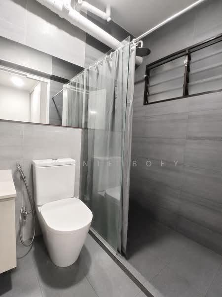 353 Kang Ching Road, 353 Kang Ching Road, 4 Bedrooms, 1,292 sqft, HDB Flat For Sale, by Connie Boey, 500183025 - Bathroom - PropertyGuru.com.sg