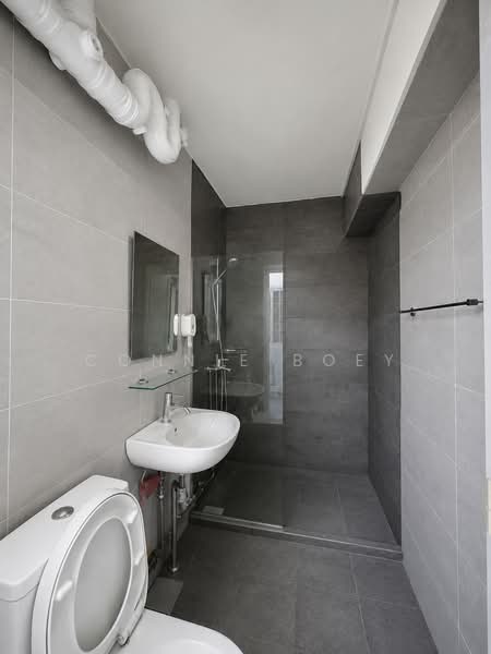 353 Kang Ching Road, 353 Kang Ching Road, 4 Bedrooms, 1,292 sqft, HDB Flat For Sale, by Connie Boey, 500183025 - Bathroom - PropertyGuru.com.sg