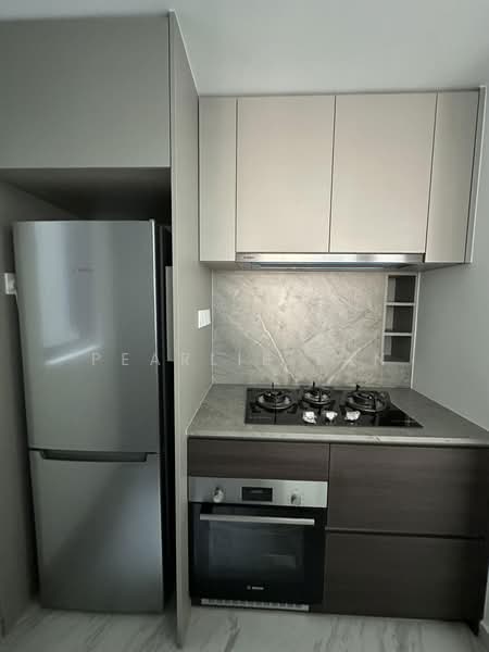 Pasir Ris 8, 8 Pasir Ris Drive 8, 2 Bedrooms, 775 sqft, Apartment For Rent, by Pearlie Tan, 500183035 - Kitchen - PropertyGuru.com.sg