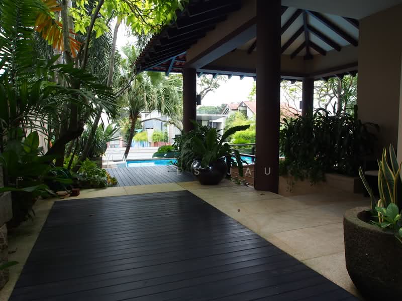 Walk to Botanic Gardens and Stevens MRT! Beautiful elevated 2 storey bungalow with basement!, , 5 Bedrooms, 6,200 sqft, Detached House For Sale, by James Jau, 500183038 - Exterior - PropertyGuru.com.sg