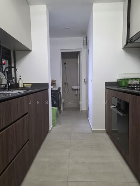 Lumina Grand, Bukit Batok West Ave. 5, Room Rental, 130 sqft, Condominium For Rent, by Jess Chaim, 500183047 - Kitchen - PropertyGuru.com.sg