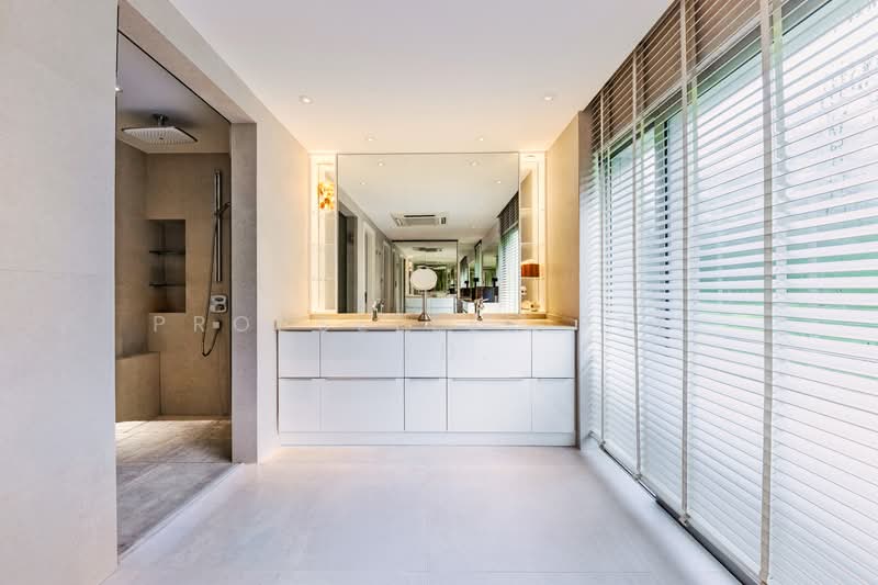 The Teneriffe, 110 Laurel Wood Avenue, 3 Bedrooms, 3,122 sqft, Cluster House For Sale, by Don Png, 500183048 - Bathroom - PropertyGuru.com.sg