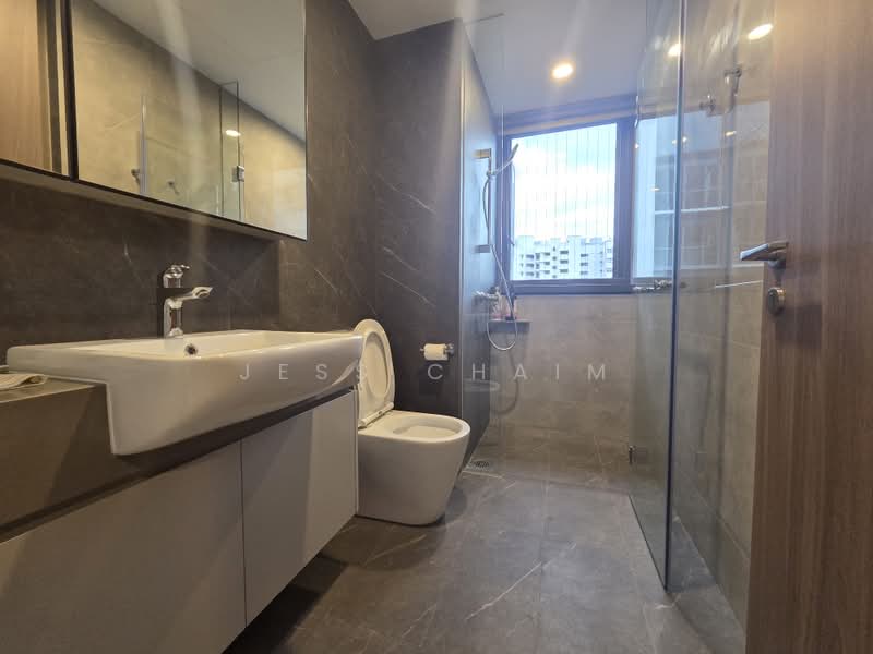Lumina Grand, Bukit Batok West Ave. 5, Room Rental, 100 sqft, Condominium For Rent, by Jess Chaim, 500183052 - Bathroom - PropertyGuru.com.sg