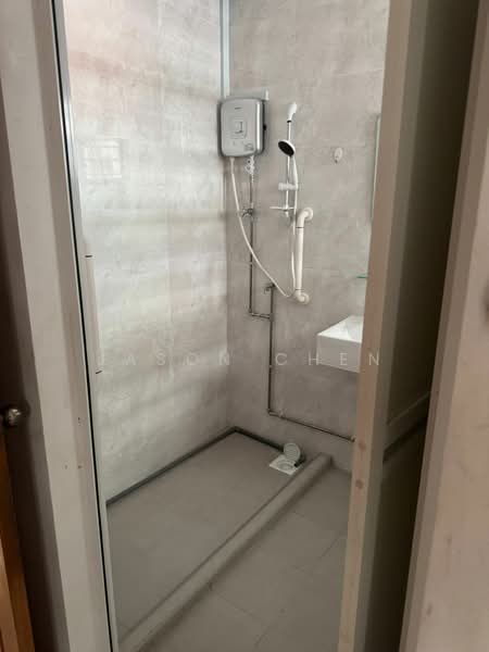 94C Bedok North Avenue 4, 94C Bedok North Avenue 4, 3 Bedrooms, 1,517 sqft, HDB Flat For Rent, by Jason Chen, 500183055 - Bathroom - PropertyGuru.com.sg
