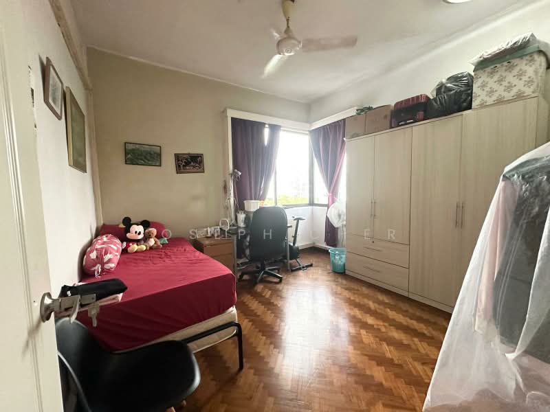 Goldhill Towers, 38 Goldhill Avenue, 3 Bedrooms, 1,550 sqft, Apartment For Sale, by Joseph Cher, 500183059 - Bedroom - PropertyGuru.com.sg