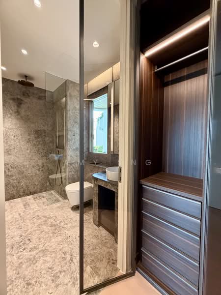 Park Nova, 18 Tomlinson Road, 3 Bedrooms, 1,432 sqft, Condominium For Rent, by Amy Sng, 500183083 - Master Bath - PropertyGuru.com.sg