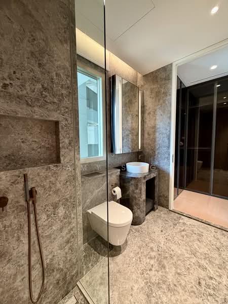 Park Nova, 18 Tomlinson Road, 3 Bedrooms, 1,432 sqft, Condominium For Rent, by Amy Sng, 500183083 - Master Bath - PropertyGuru.com.sg