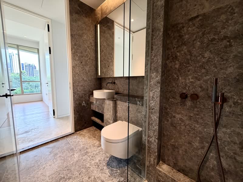 Park Nova, 18 Tomlinson Road, 3 Bedrooms, 1,432 sqft, Condominium For Rent, by Amy Sng, 500183083 - Common Bath - PropertyGuru.com.sg