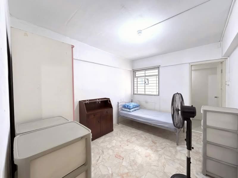 14 Saint George's Road, 14 Saint George's Road, 2 Bedrooms, 721 sqft, HDB Flat For Sale, by Vernon Sun, 500183085 - Bedroom - PropertyGuru.com.sg