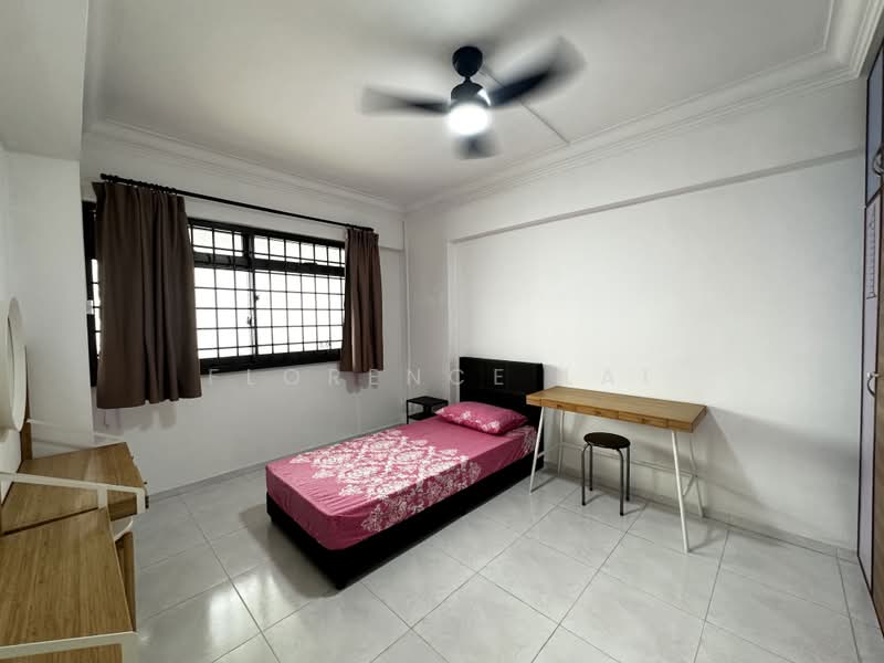 195 Rivervale Drive, 195 Rivervale Drive, Room Rental, 150 sqft, HDB Flat For Rent, by Florence Lai, 500183089 - Bedroom - PropertyGuru.com.sg