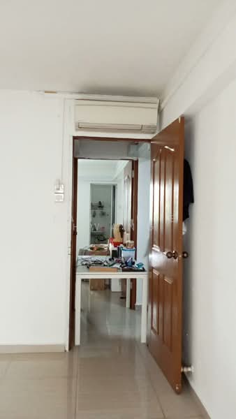 114 Jurong East Street 13, 114 Jurong East Street 13, Room Rental, 110 sqft, HDB Flat For Rent, by Tan Chee Hwang, 500183093 - Interior - PropertyGuru.com.sg