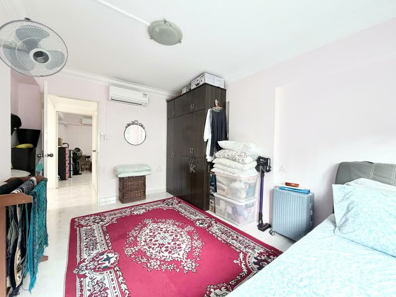 570 Hougang Street 51, 570 Hougang Street 51, 3 Bedrooms, 1,302 sqft, HDB Flat For Sale, by Nona Kirana, 500183095 - Bedroom - PropertyGuru.com.sg