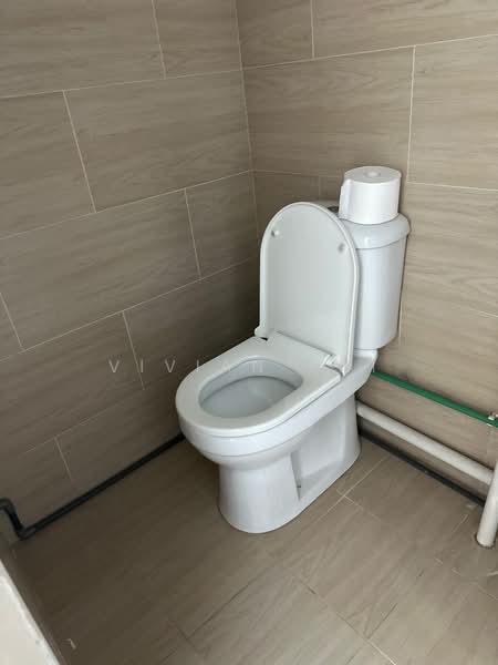 507 Ang Mo Kio Avenue 8, 507 Ang Mo Kio Avenue 8, Room Rental, 180 sqft, HDB Flat For Rent, by Vivian Shi, 500183096 - Bathroom - PropertyGuru.com.sg