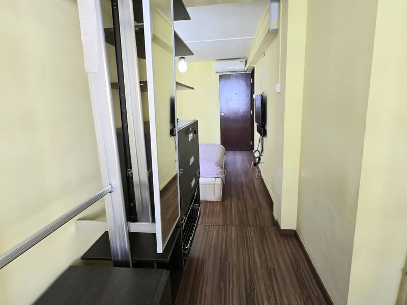 93 Jalan Dua, 93 Jalan Dua, 2 Bedrooms, 667 sqft, HDB Flat For Rent, by Gary Foo 符厚勤, 500183113 - Master Bedroom - PropertyGuru.com.sg