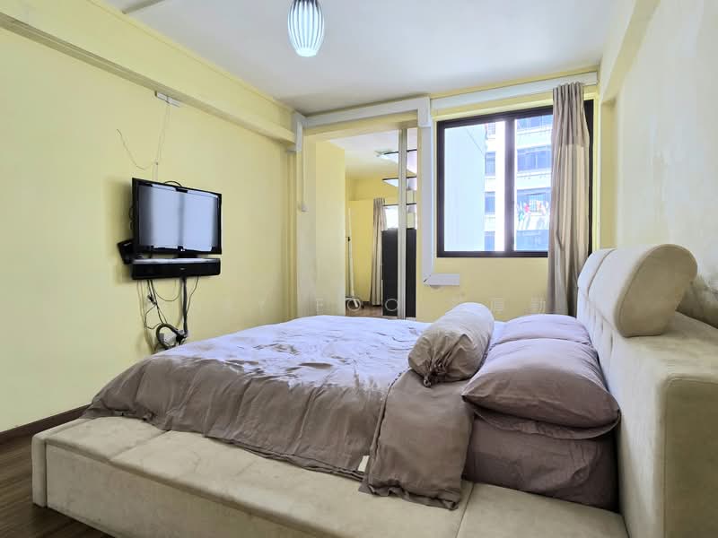 93 Jalan Dua, 93 Jalan Dua, 2 Bedrooms, 667 sqft, HDB Flat For Rent, by Gary Foo 符厚勤, 500183113 - Master Bedroom - PropertyGuru.com.sg