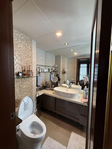 Blue Horizon, 21 West Coast Crescent, 3 Bedrooms, 1,152 sqft, Condominium For Sale, by Freddy Phua, 500183114 - Bathroom - PropertyGuru.com.sg