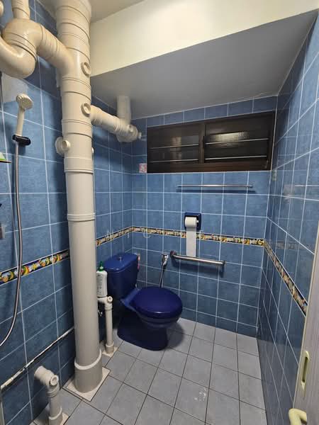 29 Marsiling Drive, 29 Marsiling Drive, 4 Bedrooms, 1,044 sqft, HDB Flat For Sale, by Nic Ee, 500183115 - Bathroom - PropertyGuru.com.sg