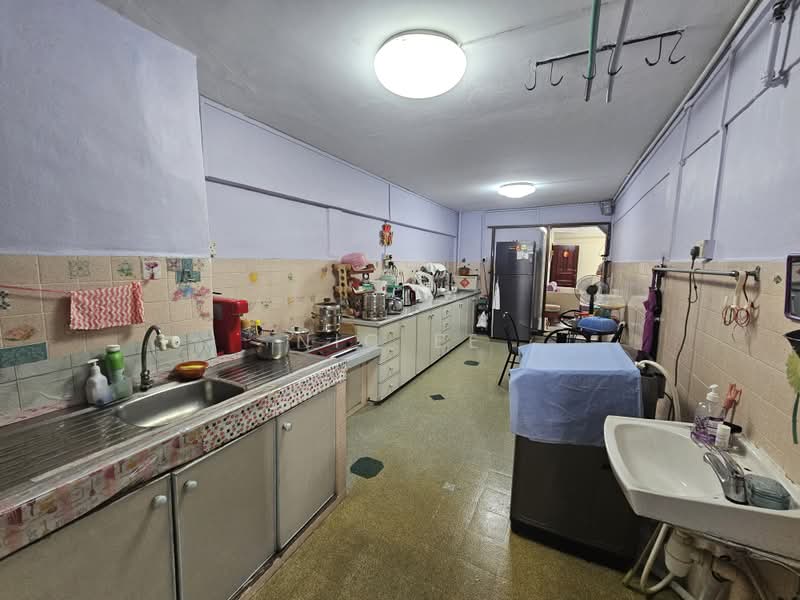 29 Marsiling Drive, 29 Marsiling Drive, 4 Bedrooms, 1,044 sqft, HDB Flat For Sale, by Nic Ee, 500183115 - Kitchen - PropertyGuru.com.sg