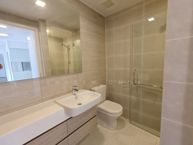 The Lakefront Residences, 42 Lakeside Drive, 4 Bedrooms, 2,422 sqft, Condominium For Sale, by Andrew Chua, 500183137 - Bathroom - PropertyGuru.com.sg