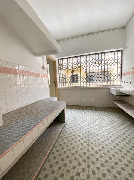 Syed Alwi Rd, Syed Alwi Rd, 5 Bedrooms, 1,324 sqft, Shophouse For Sale, by Jeric Ho, 500183146 - Kitchen - PropertyGuru.com.sg
