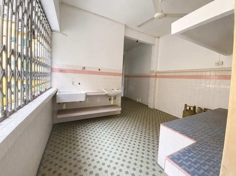 Syed Alwi Rd, Syed Alwi Rd, 5 Bedrooms, 1,324 sqft, Shophouse For Sale, by Jeric Ho, 500183146 - Kitchen - PropertyGuru.com.sg