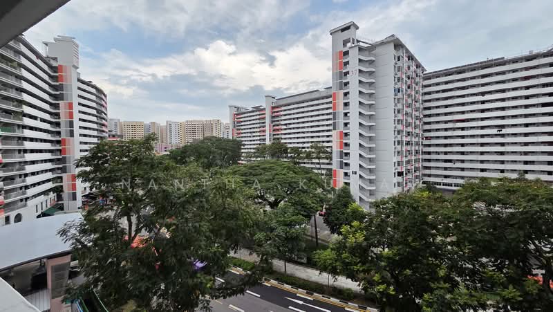 35 Circuit Road, 35 Circuit Road, 2 Bedrooms, 679 sqft, HDB Flat For Sale, by Nantha Kumar, 500183149 - Exterior - PropertyGuru.com.sg