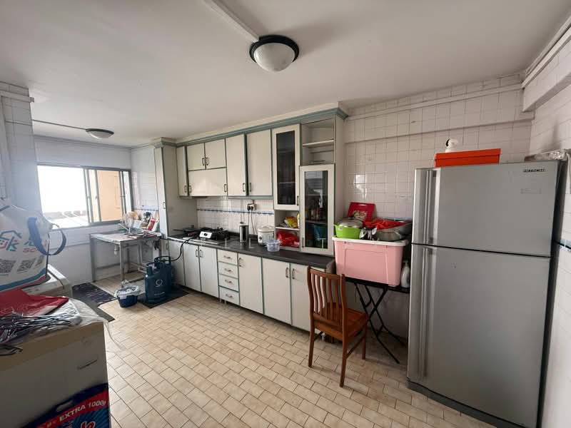 468 Jurong West Street 41, 468 Jurong West Street 41, 3 Bedrooms, 1,302 sqft, HDB Flat For Sale, by Kelly Tay, 500183159 - Kitchen - PropertyGuru.com.sg