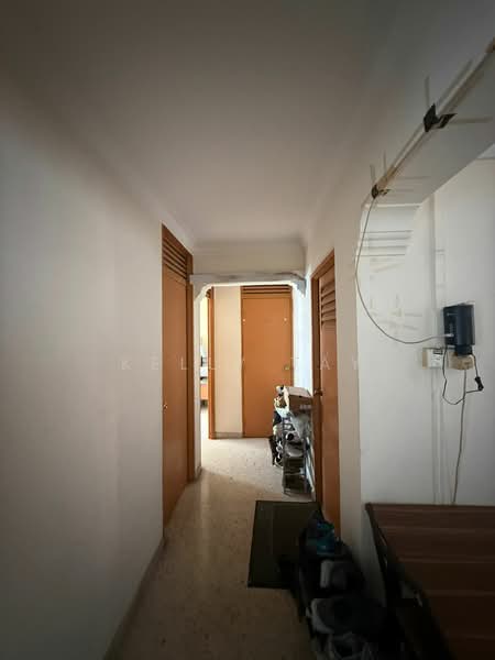 468 Jurong West Street 41, 468 Jurong West Street 41, 3 Bedrooms, 1,302 sqft, HDB Flat For Sale, by Kelly Tay, 500183159 - Corridor - PropertyGuru.com.sg
