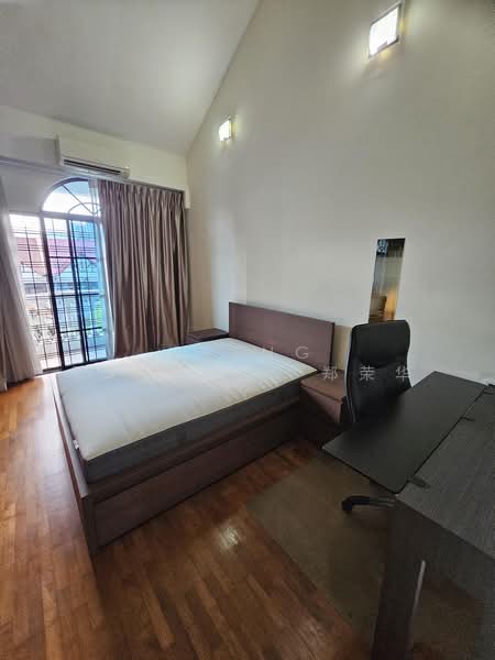 Pasir Panjang, , Room Rental, 300 sqft, Semi-Detached House For Rent, by Zheng Ronghua 郑荣华, 500183161 - Masrer Bedroom - PropertyGuru.com.sg