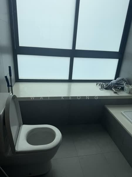 The Suites @ Central, 57-57A Devonshire Road, 2 Bedrooms, 1,055 sqft, Condominium For Rent, by Wai Keong, 500183164 - Bathroom - PropertyGuru.com.sg