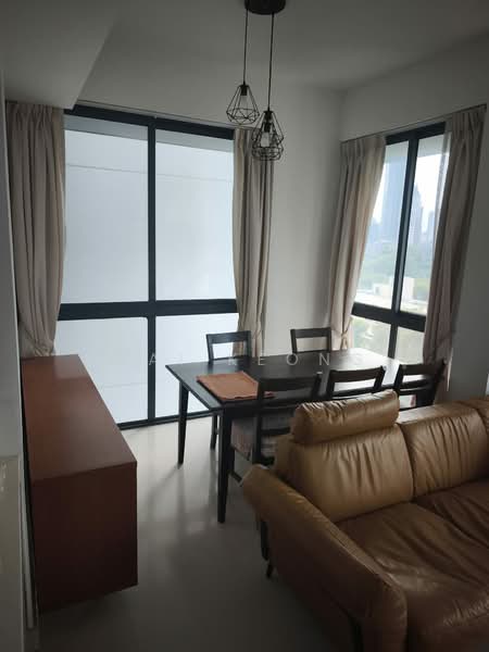 The Suites @ Central, 57-57A Devonshire Road, 2 Bedrooms, 1,055 sqft, Condominium For Rent, by Wai Keong, 500183164 - Living Room - PropertyGuru.com.sg