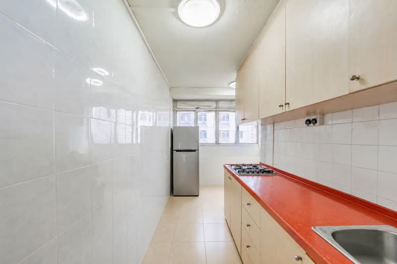 70 Circuit Road, 70 Circuit Road, 1 Bedroom, 452 sqft, HDB Flat For Sale, by Florence Ho, 500183166 - Kitchen - PropertyGuru.com.sg