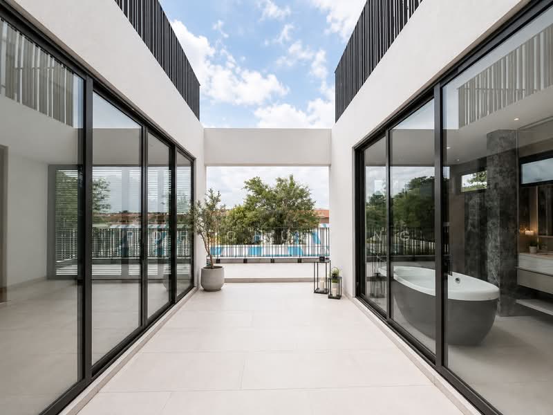 Seletar Hills Estate, Seletar Hills Drive, 6 Bedrooms, 5,471 sqft, Detached House For Rent, by Poh Chu Ying, 500183170 - Bathroom - PropertyGuru.com.sg