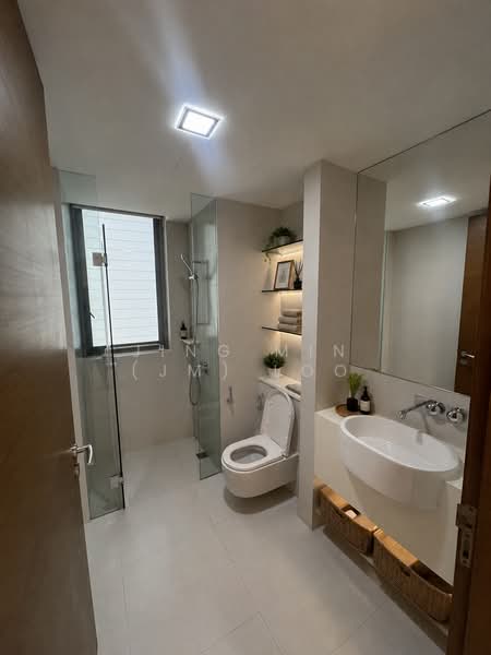 The Wharf Residence, 7 Tong Watt Road, 2 Bedrooms, 1,055 sqft, Condominium For Rent, by Jing Min (JM) Loo, 500183172 - Bathroom - PropertyGuru.com.sg