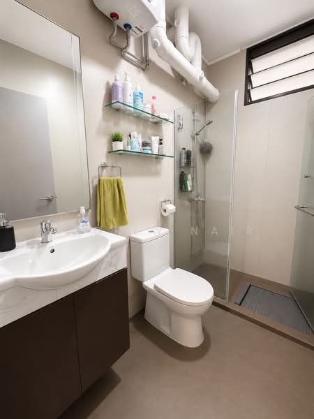 232A Serangoon Avenue 2, 232A Serangoon Avenue 2, 4 Bedrooms, 1,518 sqft, HDB Flat For Sale, by Andrew Nair, 500183175 - Bathroom - PropertyGuru.com.sg
