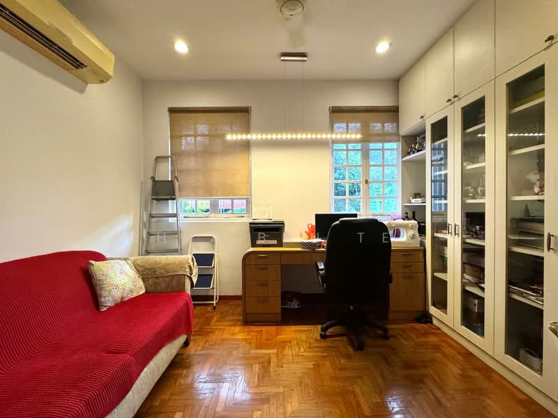 ⭐️⭐️LANDED7772@Gorgeous SemiDetached 1km to Saint Nicholas Girl School, , 5 Bedrooms, 4,500 sqft, Semi-Detached House For Sale, by Chua Ban Tee, 500183176 - Study - PropertyGuru.com.sg