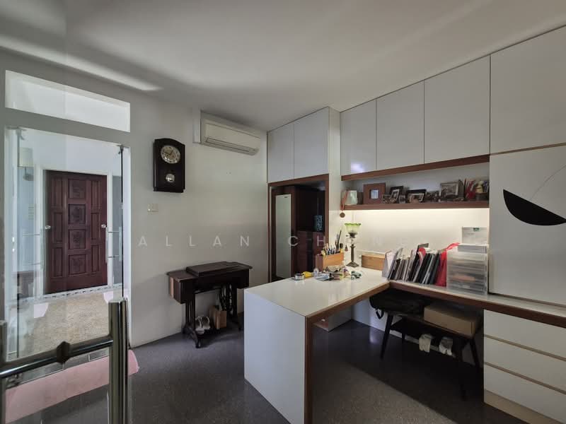Terraced House, Primrose Avenue, 3 Bedrooms, 1,600 sqft, Terraced House For Rent, by Allan Chong, 500183195 - Study - PropertyGuru.com.sg