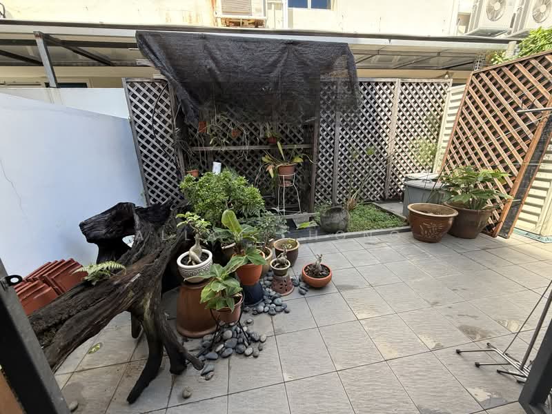 Terraced House, Primrose Avenue, 3 Bedrooms, 1,600 sqft, Terraced House For Rent, by Allan Chong, 500183195 - Exterior - PropertyGuru.com.sg