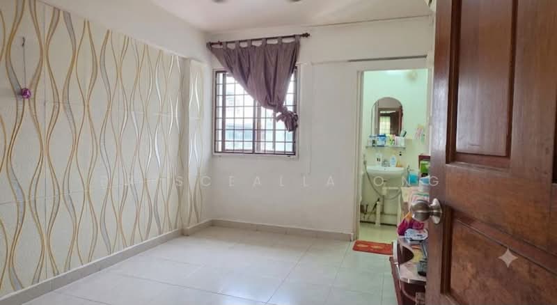 492 Jurong West Street 41, 492 Jurong West Street 41, 2 Bedrooms, 689 sqft, HDB Flat For Sale, by Prescealla Ong, 500183197 - Interior - PropertyGuru.com.sg