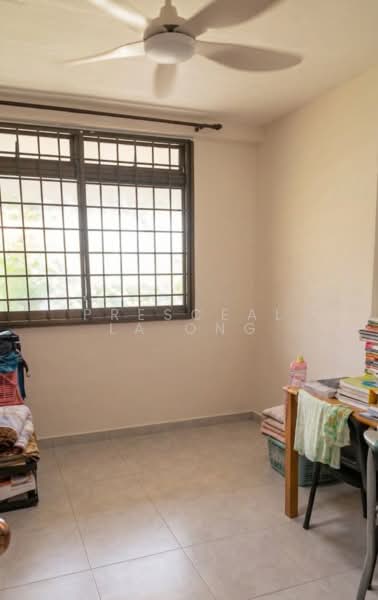 492 Jurong West Street 41, 492 Jurong West Street 41, 2 Bedrooms, 689 sqft, HDB Flat For Sale, by Prescealla Ong, 500183197 - Study - PropertyGuru.com.sg